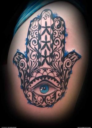 Hamsa Tattoo by Phil Gallagher #hamsa #hamsahand #spiritual #handofgod #realistic #PhilGallagher