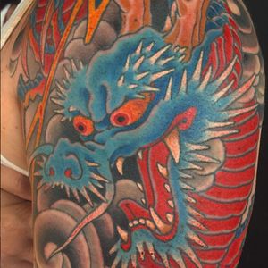 A closeup of one of Chris Garver's old school dragon tattoos (IG—chrisgarver). #ChrisGarver #dragon #Irezumi #Japanese #traditional