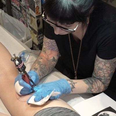 SESSIONS: Zoe Bean's Meticulous Dotwork