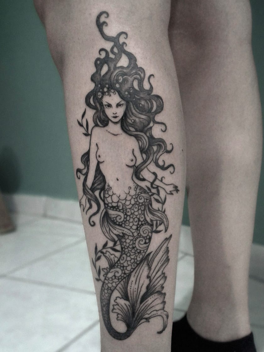 Sereia por Caroline Jamhour! #CarolineJamhour #TatuadorasBrasileiras #TatuadorasdoBrasil #TattooBR #TattoodoBr #mermaid #sereia