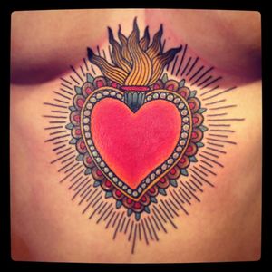 Love the bright colors of this old school plexus sacred heart by Alix Gé...
