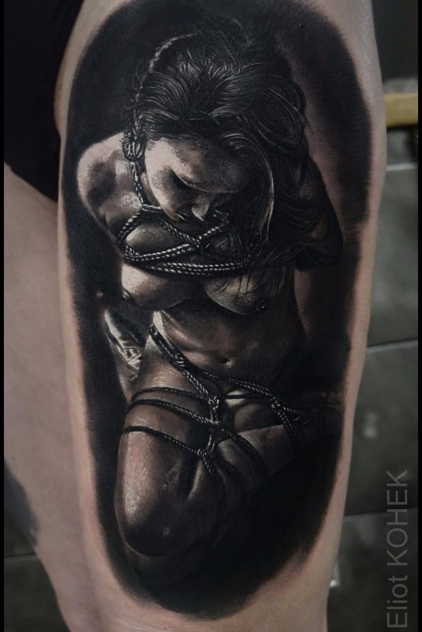 Por Eliot Kohek #EliotKohek #gringo #realismo #realism #pretoecinza #blackandgrey #woman #mulher #corda #rope #bdsm #sexy #submissive #submissão #bondage