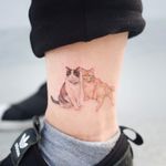 Fat cat life by Sol #soltattoo #Sol #minimalism #small #realism #realistic #color #petportrait #cats #cat #kitty #nature #animal #tattoooftheday