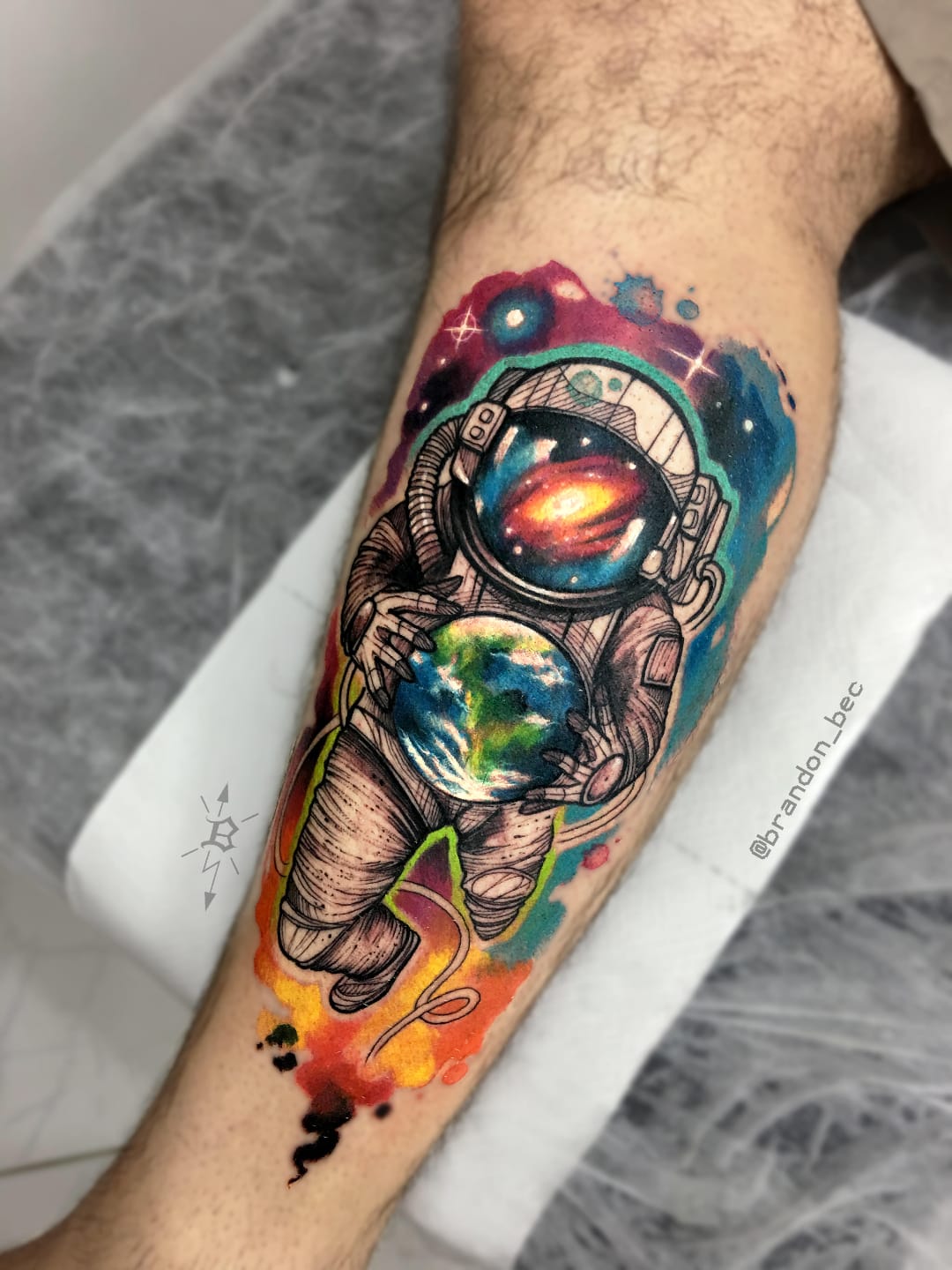 #BrandonBec #brasil #brazil #brazilianartist #colorido #colorful #astronauta #astronaut #planet #planeta #earth #terra #galaxy #galaxia #universo #universe