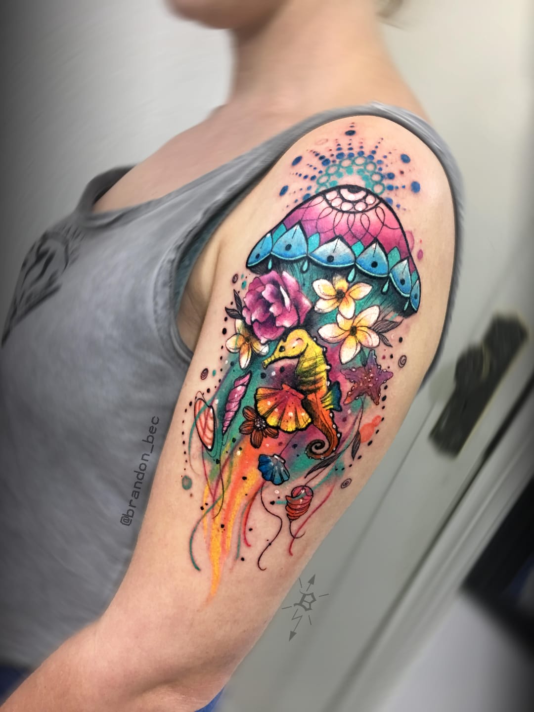 #BrandonBec #brasil #brazil #brazilianartist #colorido #colorful #flor #flower #concha #shell #cavalomarinho #seahorse #aguaviva #jellyfish #mandala