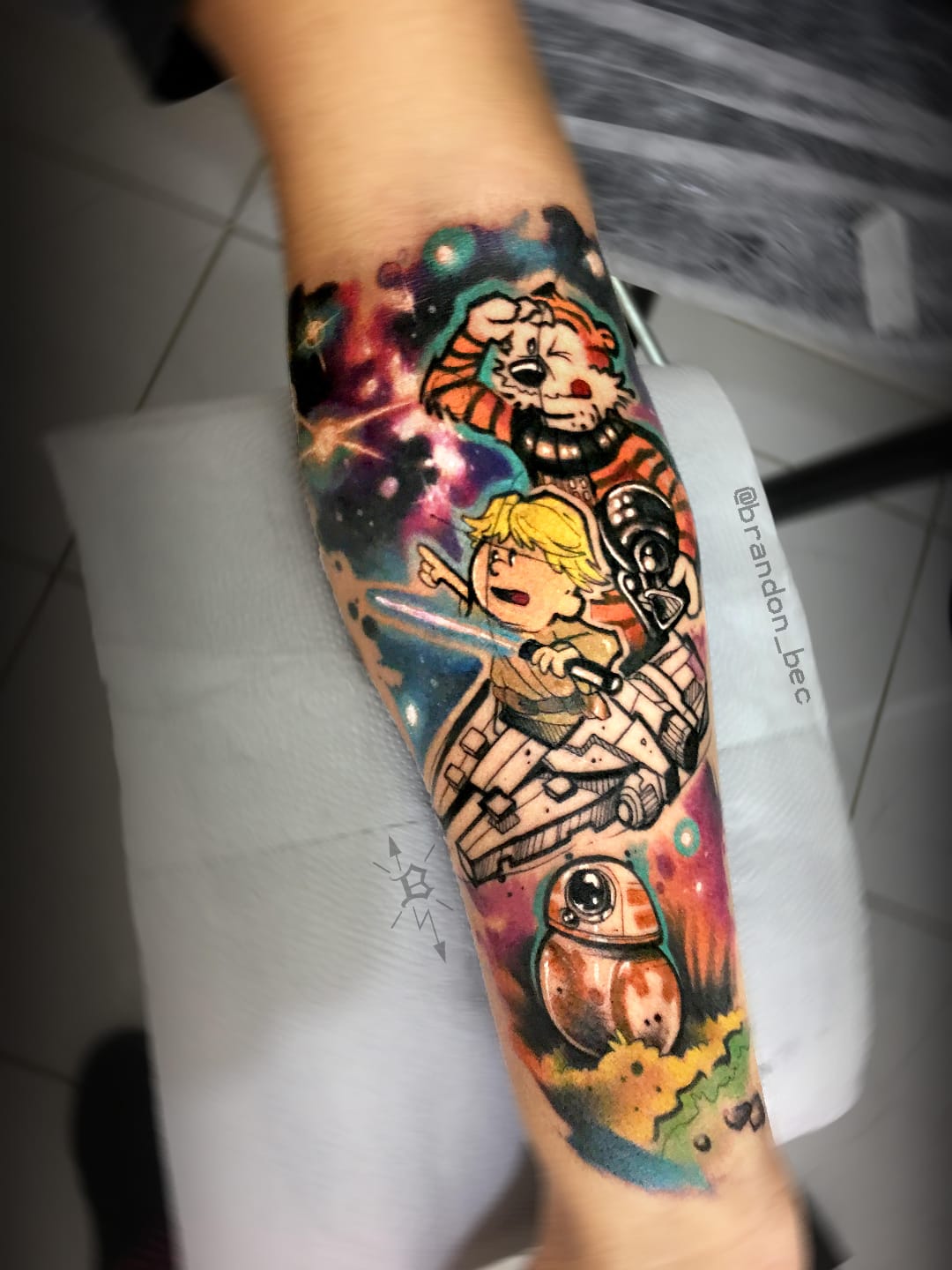 #BrandonBec #brasil #brazil #brazilianartist #colorido #colorful #calvineharoldo #calvinandhobbes #starwars #bb8 #nerd #geek #sketch #milleniumfalcon #galaxy #galaxia #darthvader