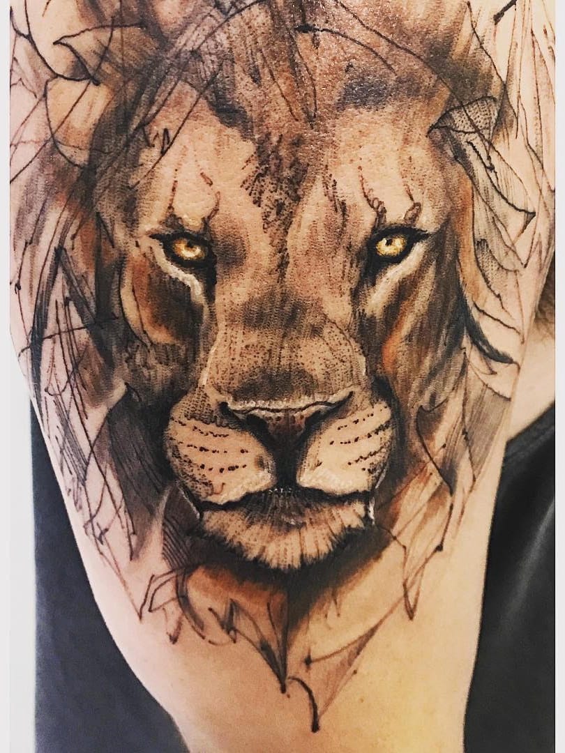 #ChiquinhoGomes #brasil #brazil #brazilianartist #tatuadoresdobrasil #delicate #delicada #leao #lion #pontilhismo #dotwork #abstract #abstrato