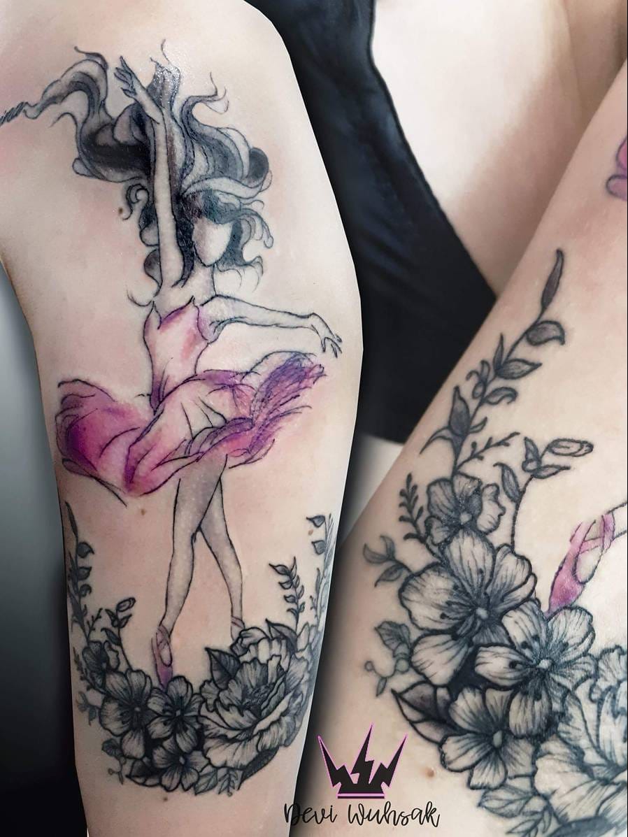 #DeviWuhsak #balé #ballet #dance #dança #ballettattoo #bailarina #balerina #flor #flower #woman #mulher #folha #leaf