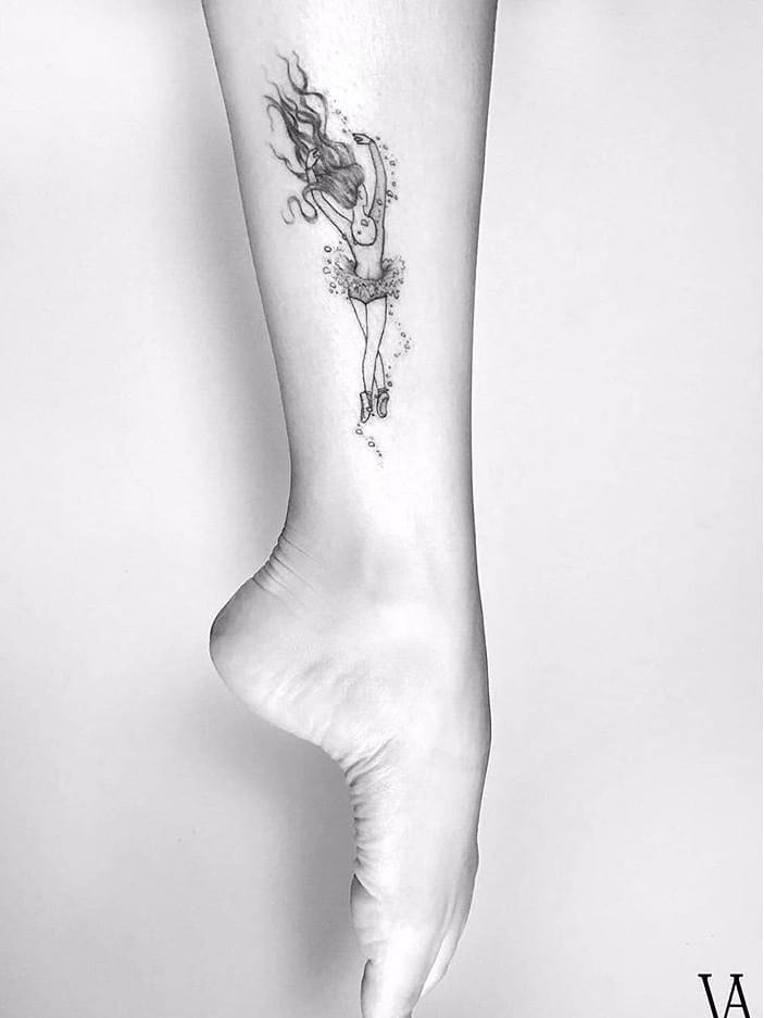 #VioletaArus #balé #ballet #dance #dança #ballettattoo #bailarina #balerina #blackwork #woman #mulher