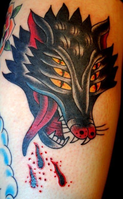 Traditional Wolf Head a Tattoo Idea