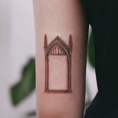 Tattoo by Saegeem #Saegeem #fantasytattoo #fantasytattoos #fantasy #magic #Hogwarts #portal #door #architecture #HarryPotter #detailed #realism #realistic #building #fairytale #legend #cathedral