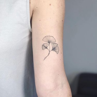 Nothingwild tattoo fleur noire