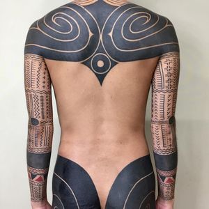 Tribal Tattoo by Taku Oshima #TakuOshima #tribaltattoos #tribaltattooing #tribal #ancient #blackwork #pattern #linework #dotwork #shapes #abstract