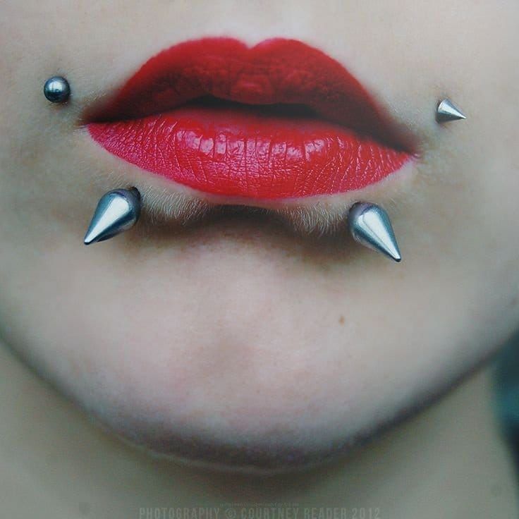 Madonna Piercing: Everything That You Need to Know – Ashley Piercing Jewelry