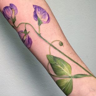 Birth month flower tattoo by Rit Kit #RitKit #sweetpea #birthmonthflowertattoos #birthmonthflowers #flowertattoo #flowers #florals #petals #blooms #leaves #nature #plant #birthmonth