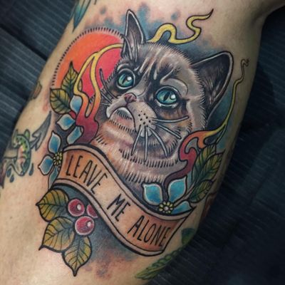 Grumpy Cat tattoo by Beto Gonzalez #BetoGonzalez #TardarSauce #GrumpyCat #cat #kitty #petportrait #GrumpyCattattoos #GrumpyCattattoo #cattattoo #meme #petportraittattoo #funnytattoo