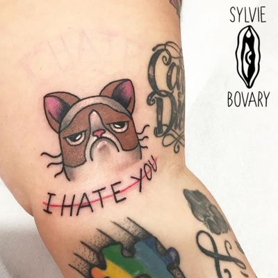 Grumpy Cat tattoo by Sylvie Bovary #SylvieBovary #TardarSauce #GrumpyCat #cat #kitty #petportrait #GrumpyCattattoos #GrumpyCattattoo #cattattoo #meme #petportraittattoo #funnytattoo