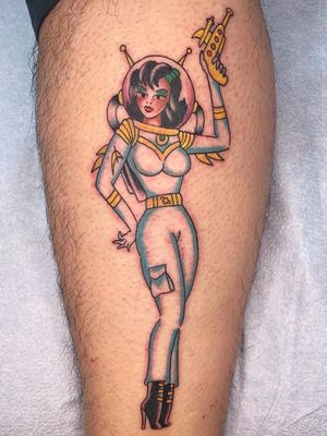 Spacegirl tattoo by Jeff Sypherd #JeffSypherd #Greenpointtattooco #NewYork #Brooklyn #spacegirl #pinup #traditional #tattooedtravels #tattooideas #tattooshop #tattoostudio #travel #tattoos