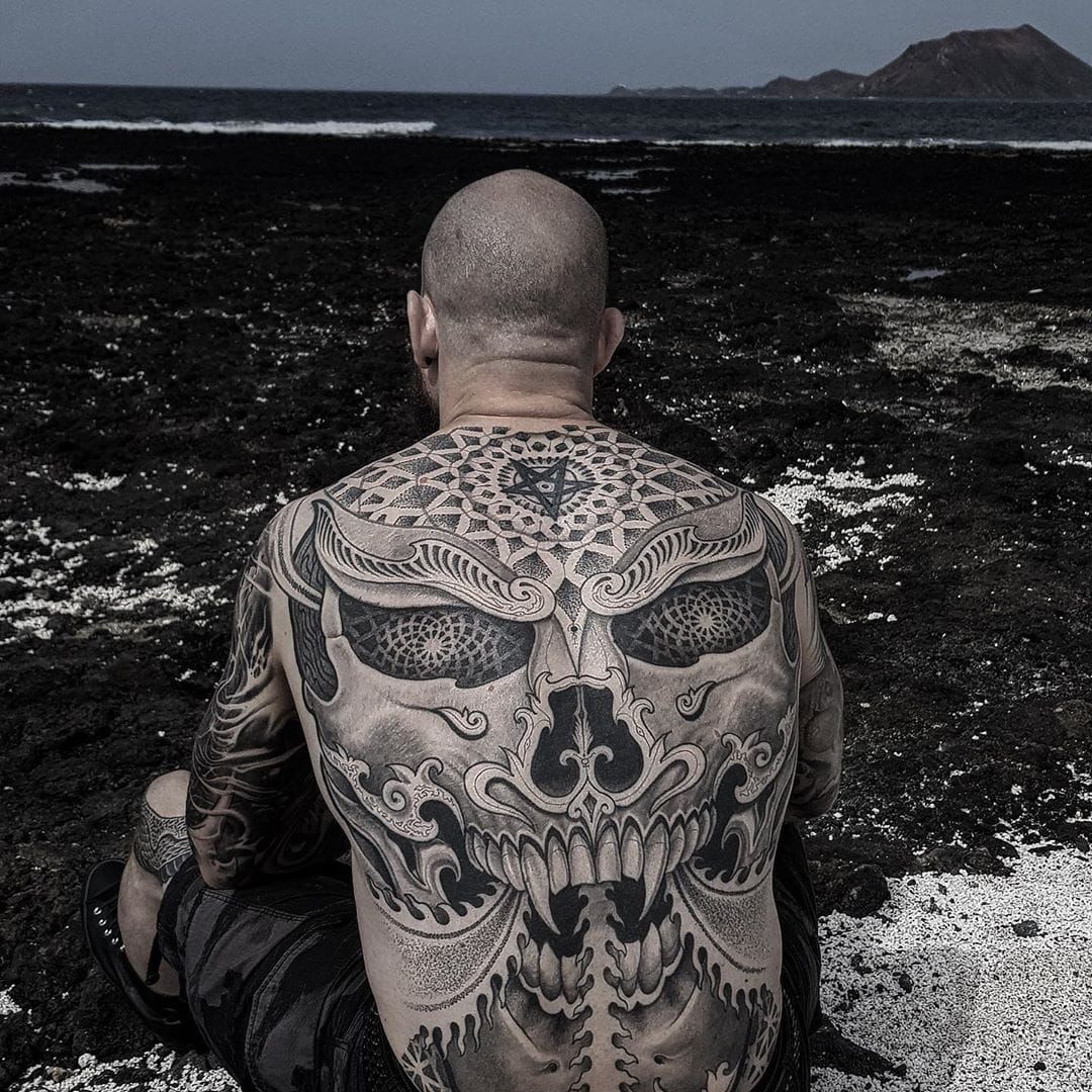 40 Skull Back Tattoo Designs For Men  Masculine Ink Ideas  Skull tattoo  design Skull tattoo Tattoo designs men
