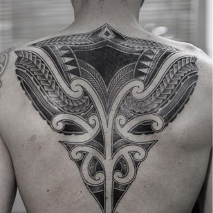 Tribal tattoo by Camilo Donoso #CamiloDonoso #BerlinInkTattooing #BerlinInk #Berlin #BerlinGermany #tattoostudio #tattooshop #tribal #neotribal #pattern