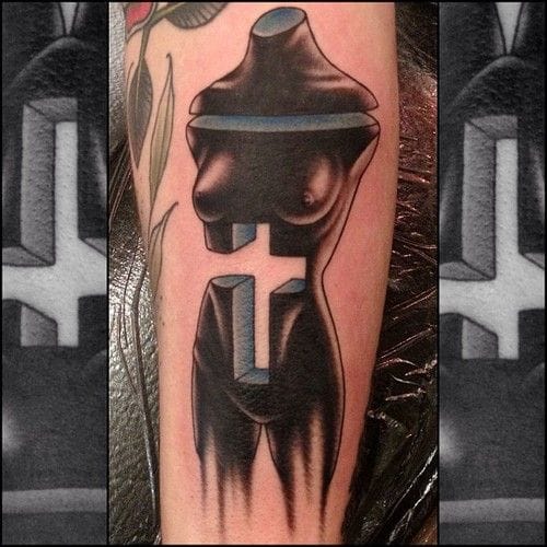 A curious surrealistic piece by Richard F. Smith Jr. #richardfsmithjr #cross #crosstattoo #surrealistic