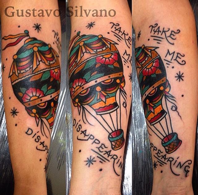 Balão com as cores inconfundíveis de Gustavo