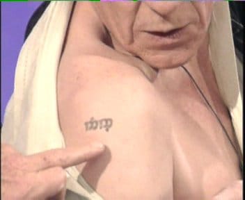 The Elvish tattoo meaning 'nine' that Viggo Mortensen (and co