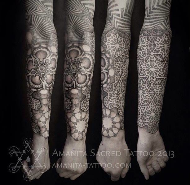 Patterns often come from geometry and even sacred geometry. By Mike Amanita. #mikeamita #patterns #pattern #patterntattoo #patterntattoos