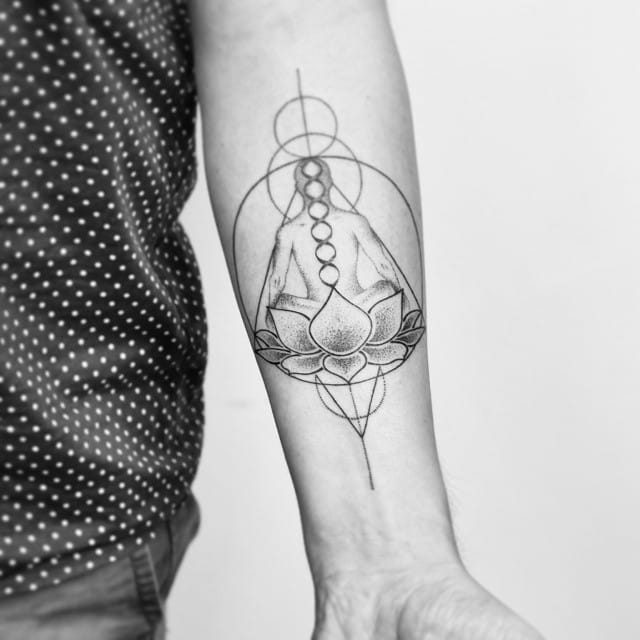 Gorgeous tattoo by Sara Reichardt.