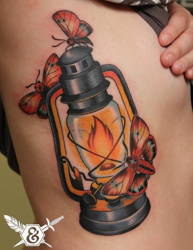 Lamp Tattoo Images  Designs  Lamp tattoo Lantern tattoo Traditional  tattoo design