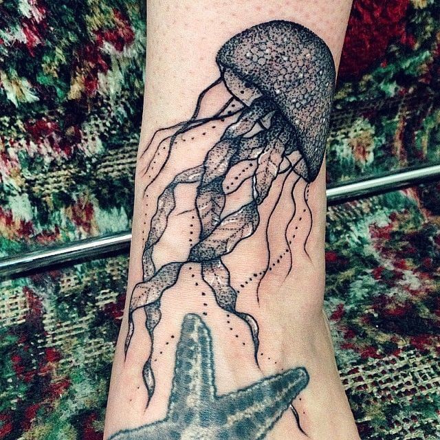 100 Jellyfish Tattoo Designs: the Elegance of Marine Life | Art and Design