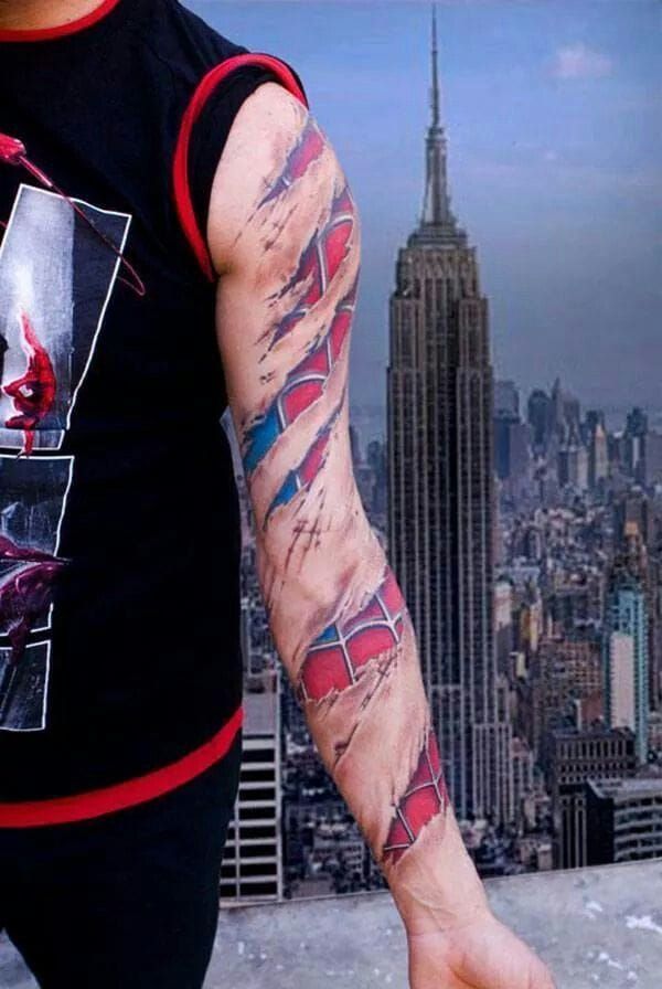 Spiderman sleeve by Lippo.
