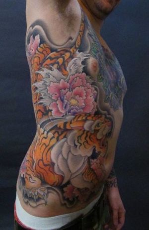 Incredible Japanese Flower Tiger Tattoo by Tim McEvoy