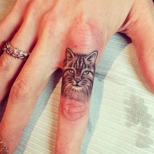 finger tattoos cat｜TikTok Search