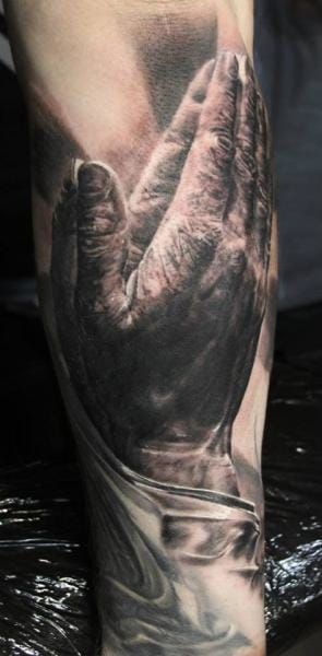 Amazing Praying Hands Tattoo by Iwan Yug #prayinghandstattoo #prayinghands #iwanyug