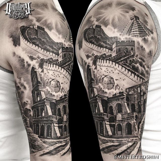 Jaw-dropping hald sleeve with famous landmarks!