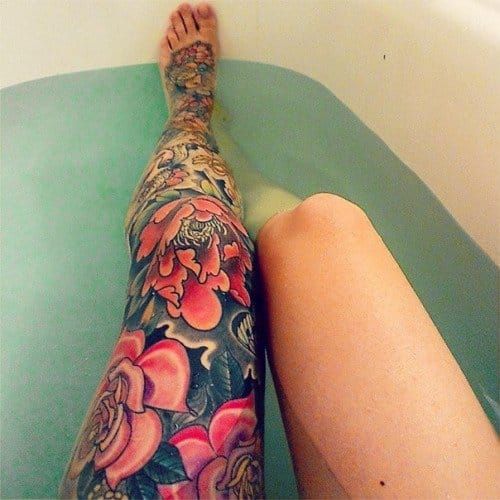 This gorgeously inked leg belongs to Angelina Kostina!!