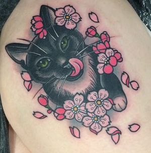 Tattoo Artist: Clare Hampshire