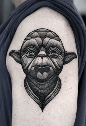 Great Yoda Tattoo by Kamil Czapiga #yoda #starwars #starwarstatoo #dotwork #KamilCzapiga