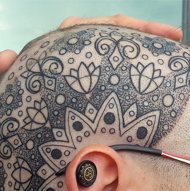 Close-up on a very intricate piece.