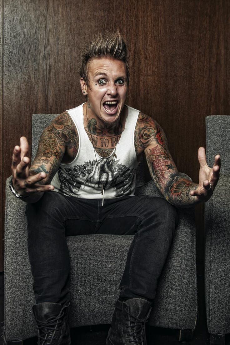 Jacoby  Papa Roach Tattoo itw video  A Few Slices