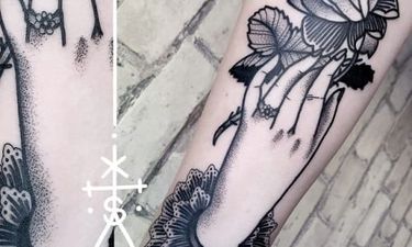 30 Exquisite Tattoos Of Hands
