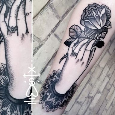 30 Exquisite Tattoos Of Hands