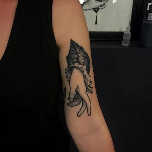 Shell Hand Tattoo by Pari Corbitt