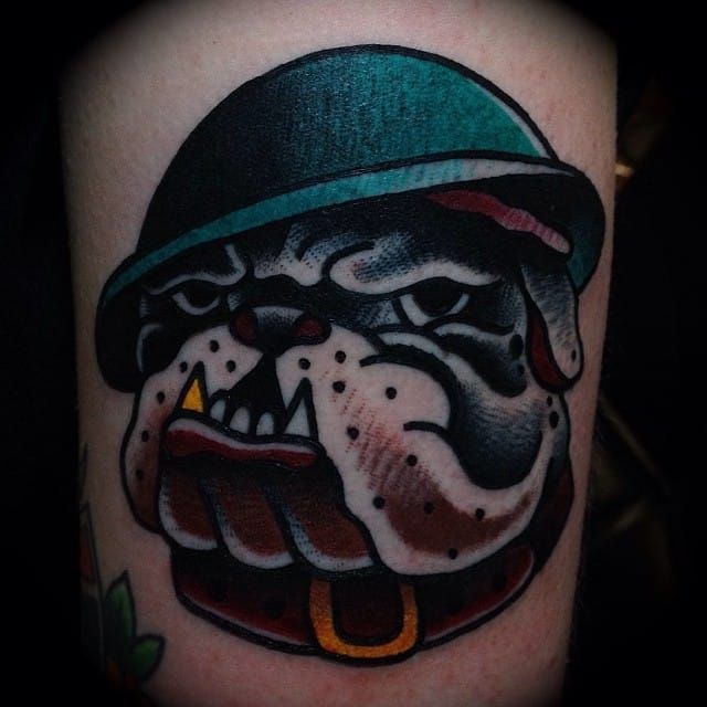 Had a lot of fun doing this traditional bulldog tattoo on ohsnapitsemo   She wanted to get a tattoo inspired for her love of  Instagram