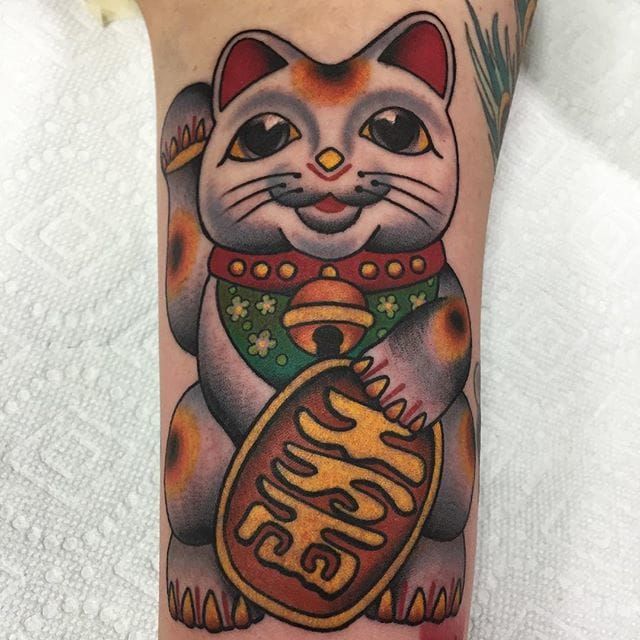 First session down on pickledjens cute money cat keen to put in the  colours soon irezumicollective irezumi asianinksp  Cat tattoo  Tattoos Sleeve tattoos