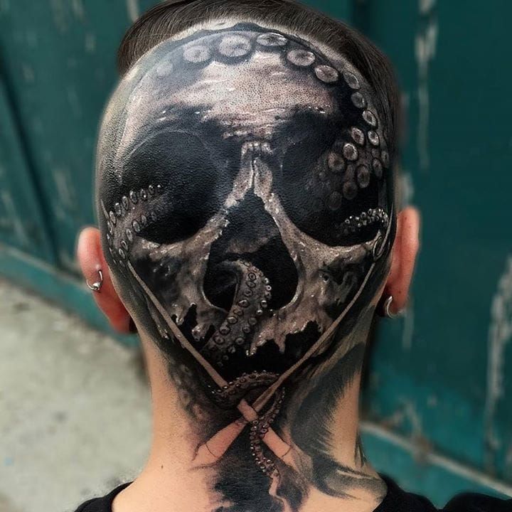 Ornamental Back Head and Neck Tattoo  Tätowierungen