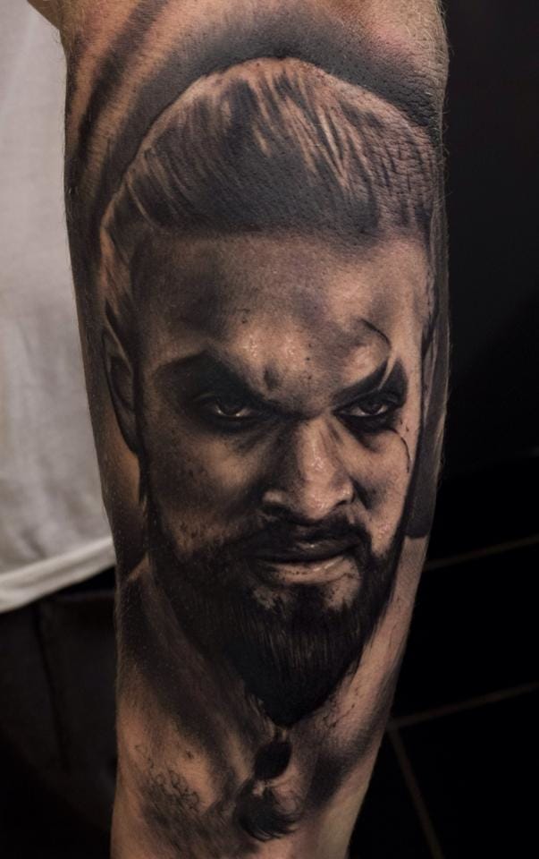Dean Taylor e o personagem de Game Of Thrones, o sortudo que teve a Khaleesi como esposa! Khal Drogo!