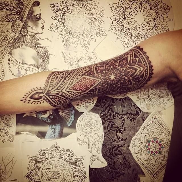 Henna Back Hand Tattoo Designs Stock Photo 1507223687  Shutterstock