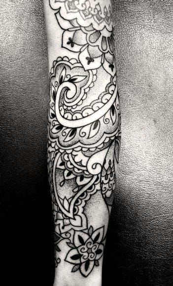 Mehndi inspired tattoo